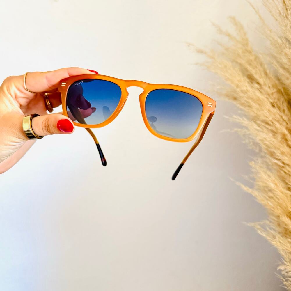 NORDSTROM WMP Gold Plastic Blue Gradient Lens $75 Sunglasses Sunnies Unisex